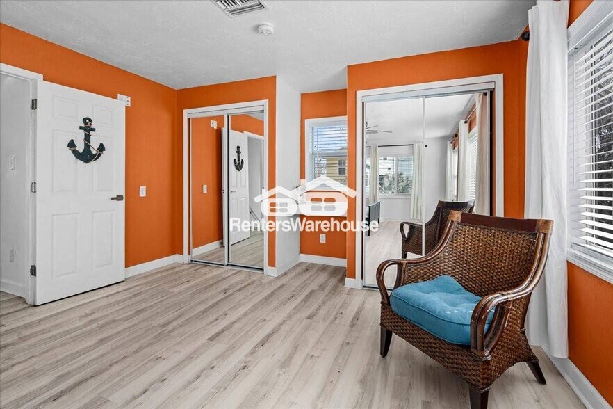 Building Photo - 13100 Boca Ciega Ave