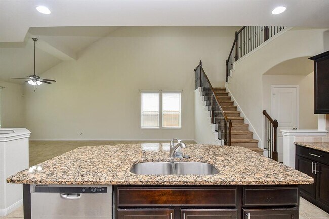 Building Photo - 30217 Live Oak Way