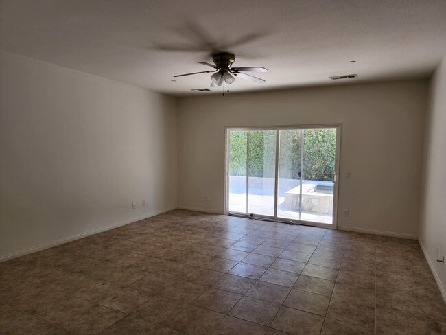 Building Photo - 1141 Oro Ridge