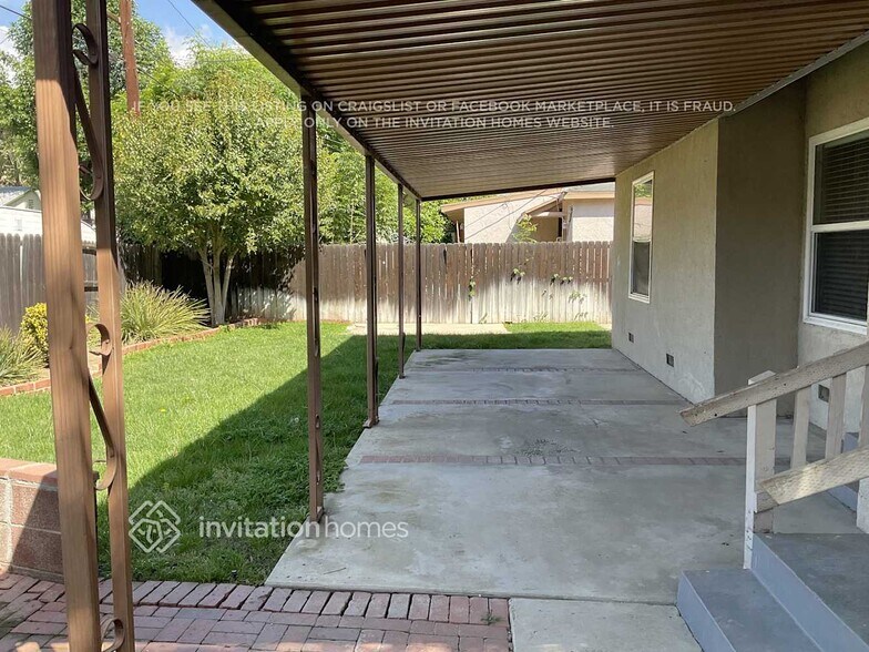 Building Photo - 6741 Amigo Ave