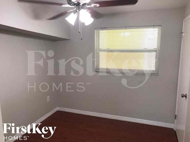 Building Photo - 9242 82nd Way N