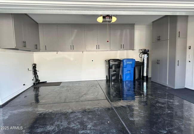 Building Photo - 5100 E Rancho Paloma Dr