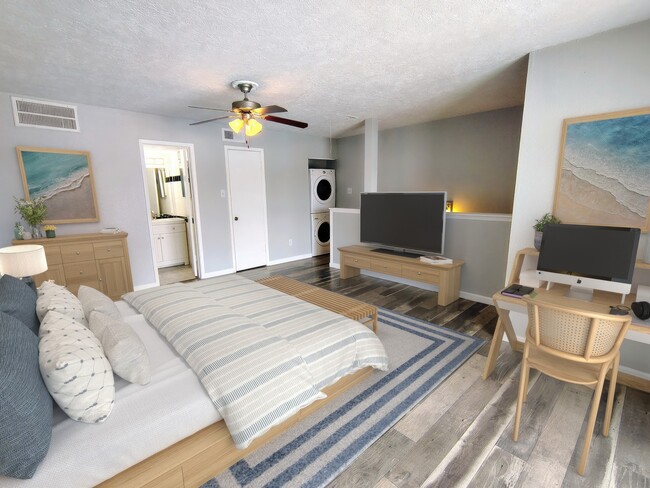 Building Photo - 205 Yacht Club Ln