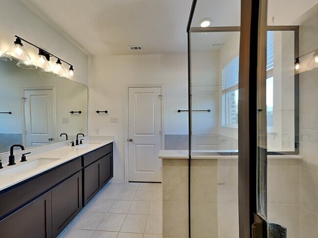 Building Photo - 1509 Gentle Crk Ln