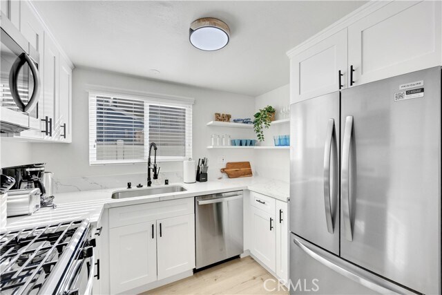 Building Photo - 1075 Molino Ave