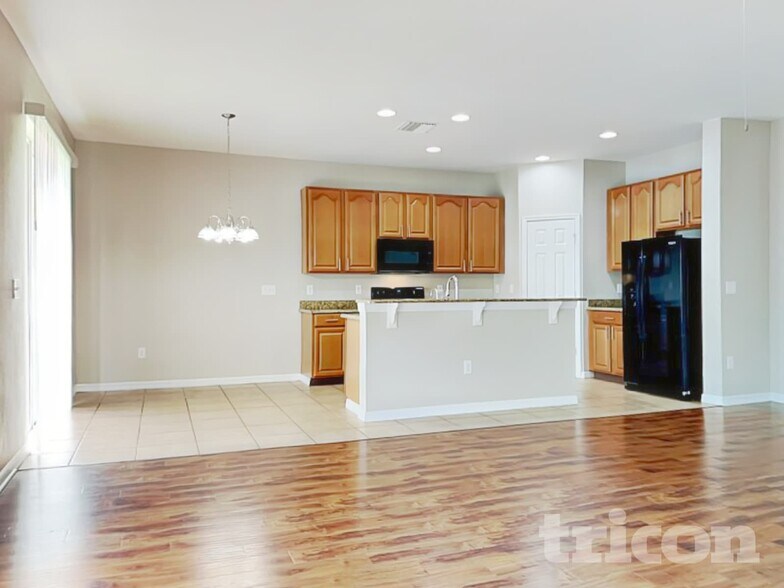Building Photo - 10327 Celtic Ash Dr