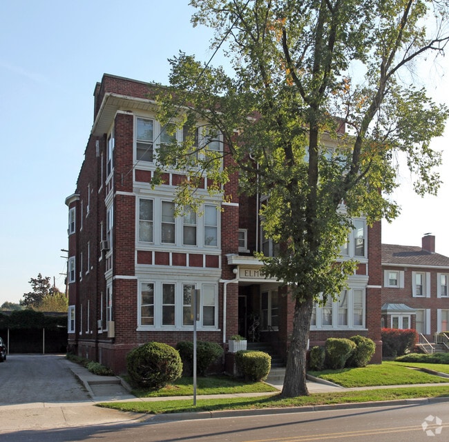 Building Photo - 109 E Elm Ave