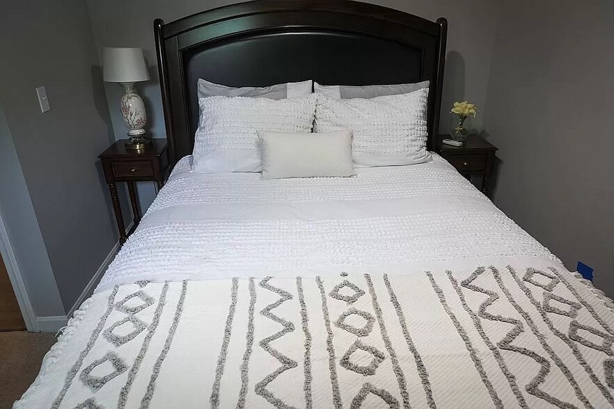 Building Photo - 60 North Ave