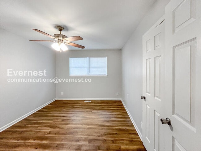 Building Photo - 2086 Fairburn Rd SW