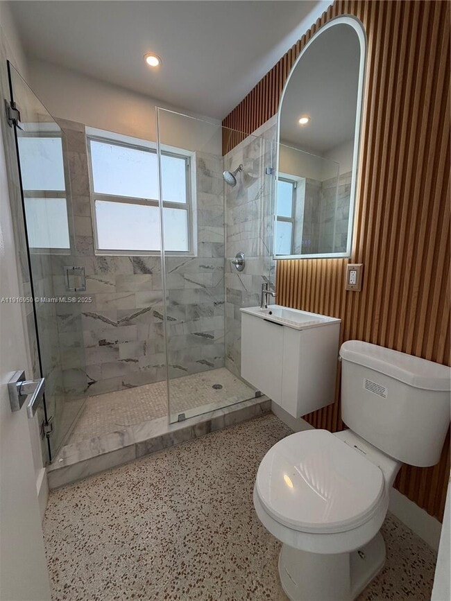 Building Photo - 2784 SW 31st Pl