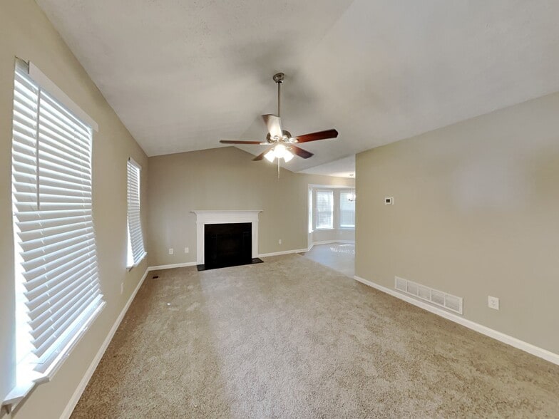 Building Photo - 188 Hale Haven Dr