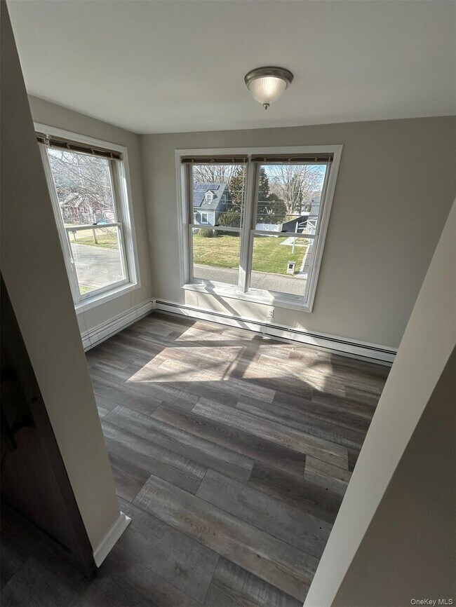 Building Photo - 944 Union St