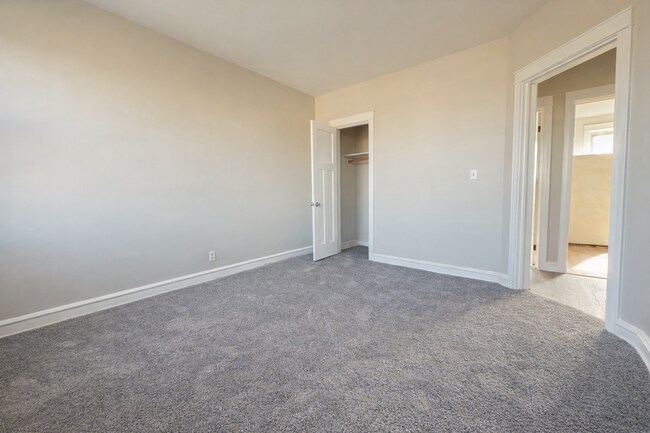 Building Photo - 3535 Lyndale Ave