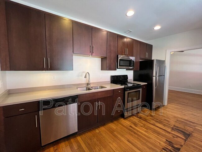 Building Photo - 444 Haywood Rd