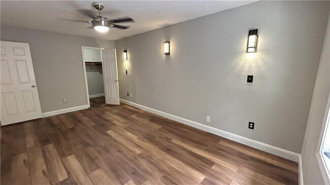 Building Photo - 1212 Utoy Springs Rd SW