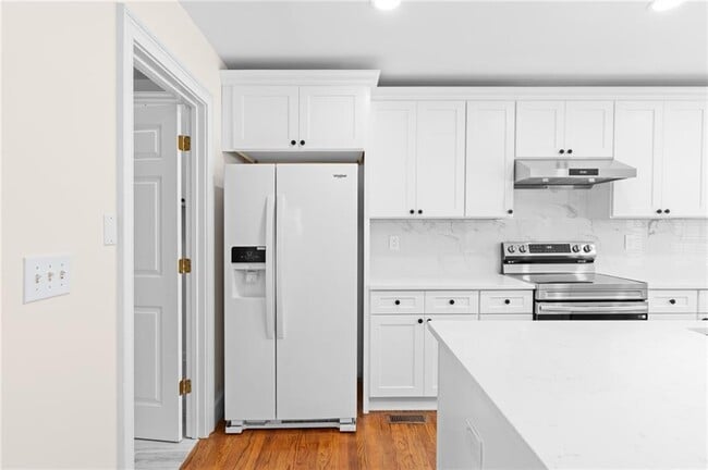 Building Photo - 5941 Wilbanks Dr