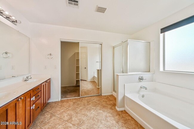 Building Photo - 7809 S 20th Ln