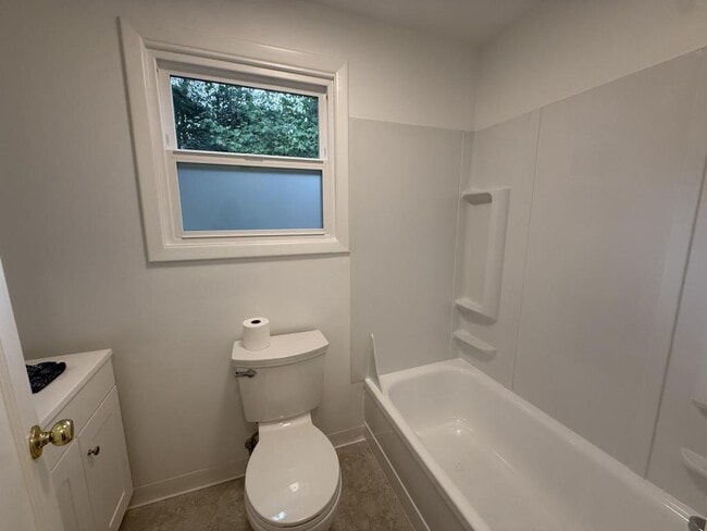Building Photo - 16350 SE Vineyard Ln