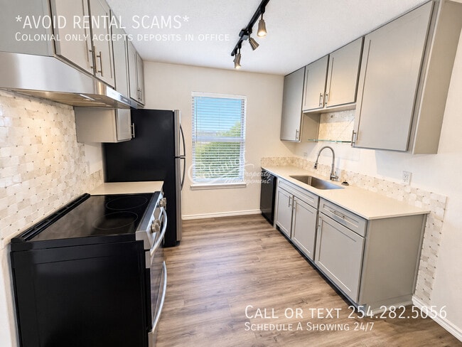 Building Photo - 5902 Greengate Dr