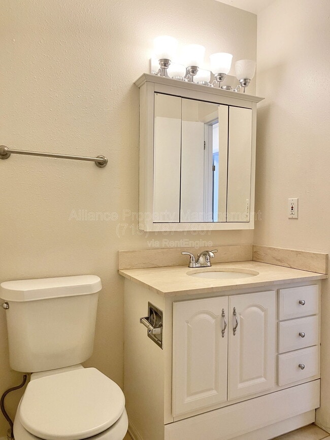 Building Photo - 2818 Dusk Dr