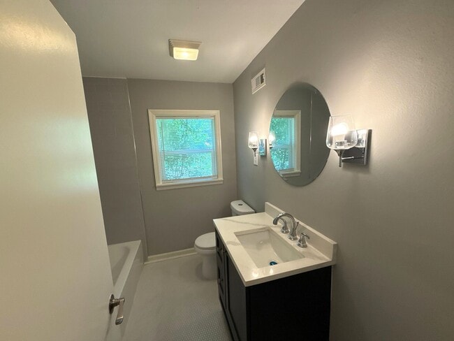 Building Photo - 207 Gardenia Cove