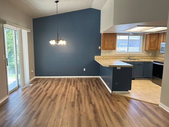 Building Photo - Beautiful Single-Level Home with a Private Backyard Retreat!