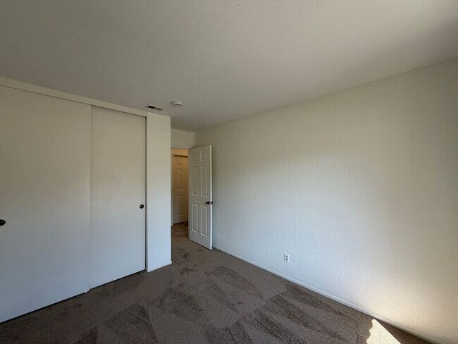 Building Photo - 3033 Via Sabinas