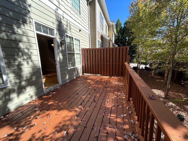 Building Photo - 405 Lexington Village