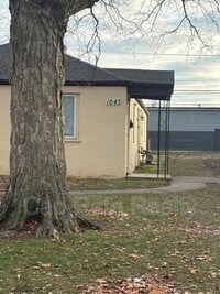 Building Photo - 1045 Loretta Ave