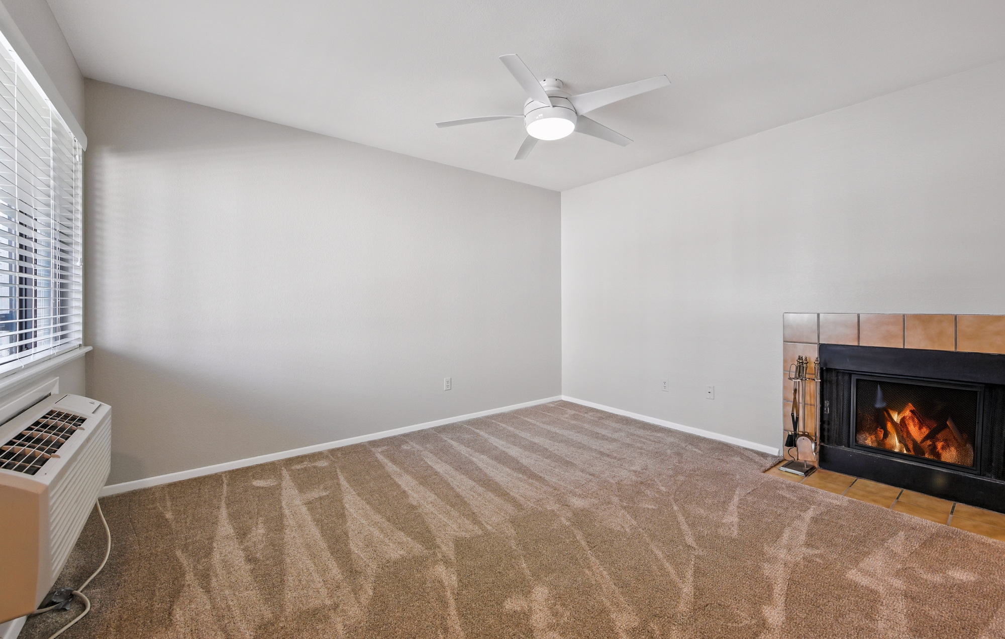 Building Photo - 5530 Stonewall Pl