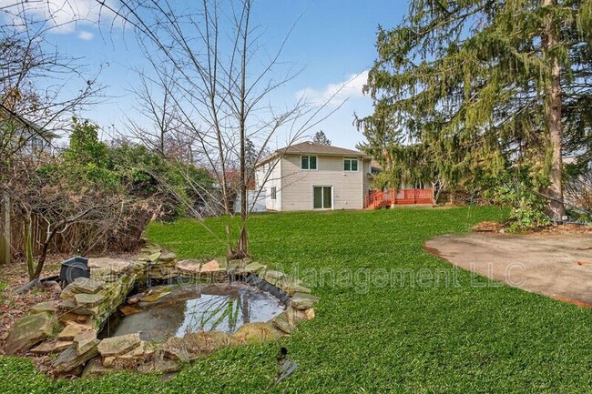 Building Photo - 352 Rahway Rd