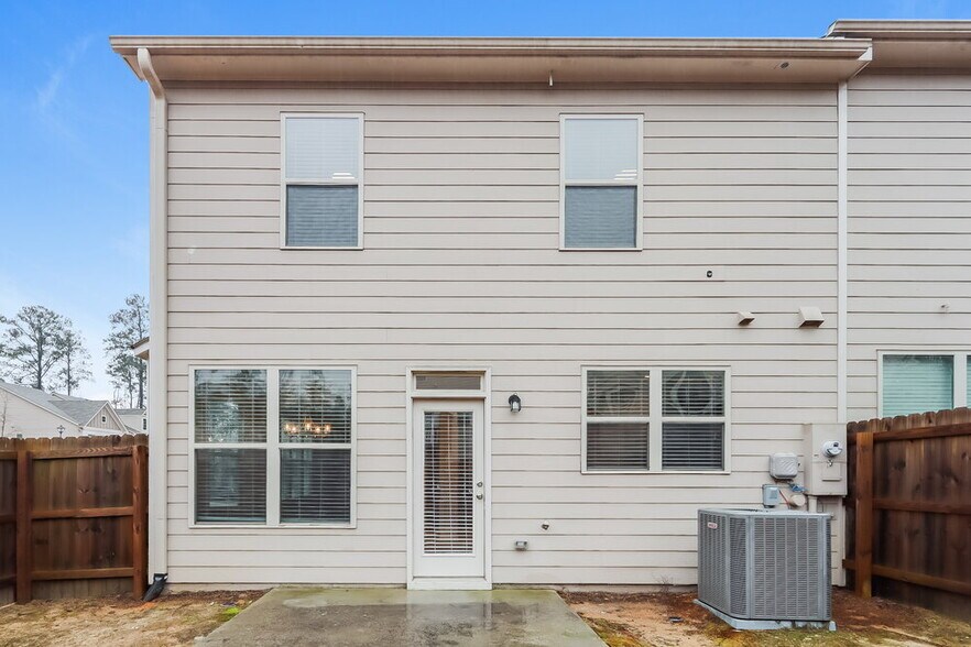 Building Photo - 7528 Stone Creek Path