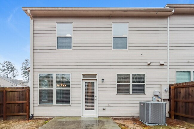 Building Photo - 7528 Stone Creek Path