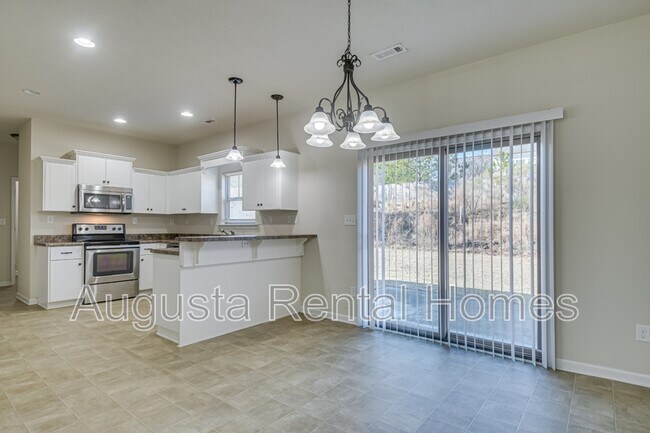 Building Photo - 633 Colston Ave