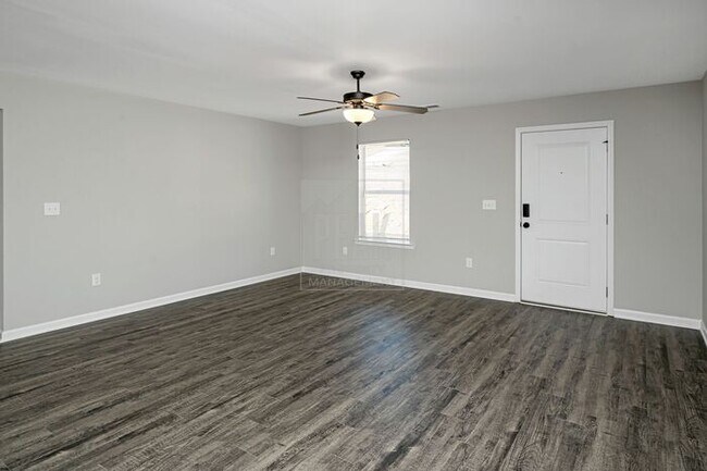 Building Photo - $1650! Beautiful 3Bed 2Bath in newly built Woodland Circle! Tour today