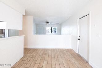 Building Photo - 157 W Juniper St