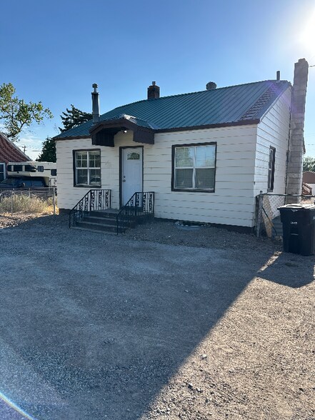 Building Photo - 3210 S Ammon Rd