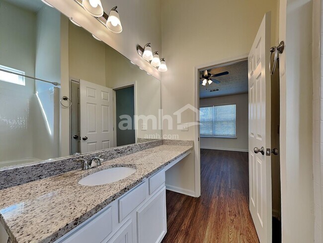 Building Photo - 78 Red Maple Way