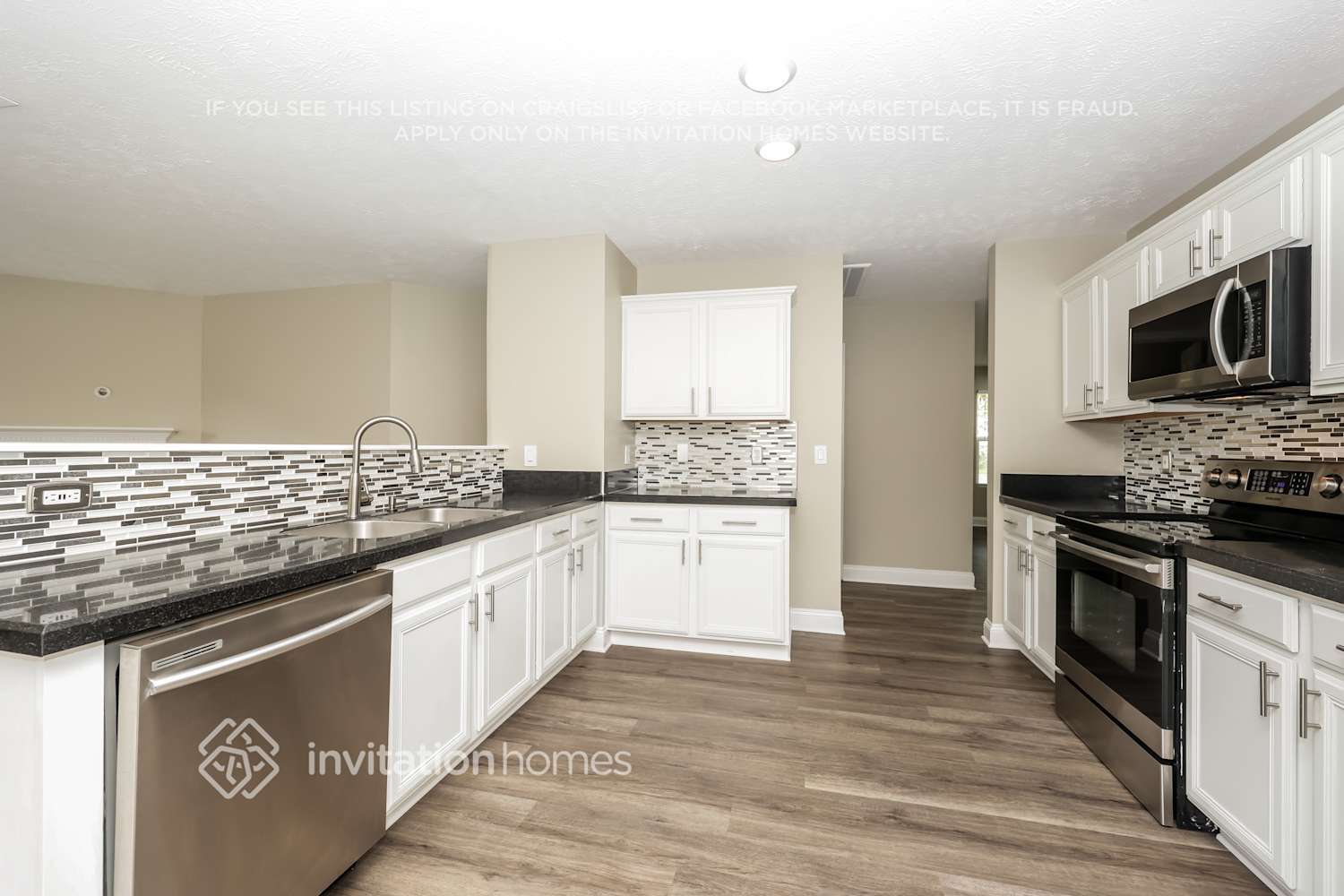 Building Photo - 5439 Middlebury Dr