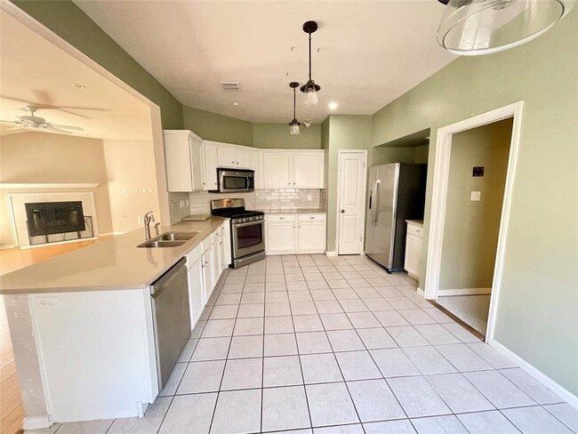 Building Photo - 7008 Auckland Dr