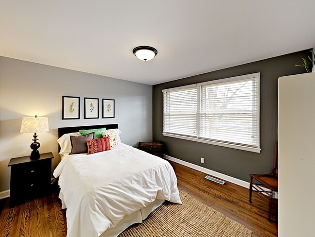 Building Photo - Beautiful East Nashville Renovated 3 Bed 1 Bath Home!