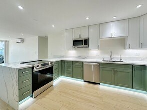 Building Photo - Beautiful 2BD/2BA Fully Remodeled w/ Reserved Parking & AC in Mission Beach!