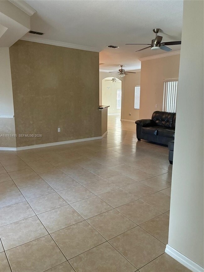 Building Photo - 251 Rock Springs Dr