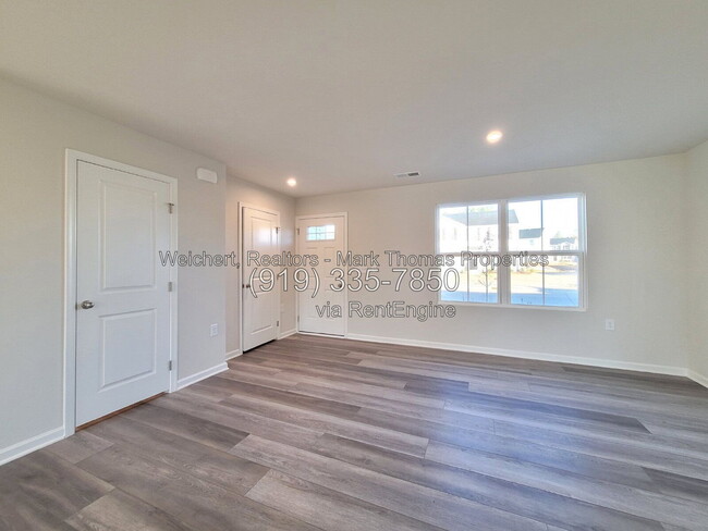 Building Photo - 1117 Bridgewater Dr