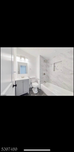 Primary Photo - 2037 Gless Ave