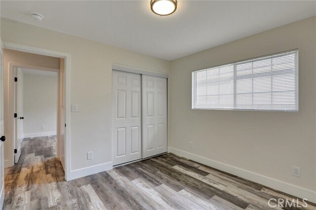 Building Photo - 402 E Glendale Dr