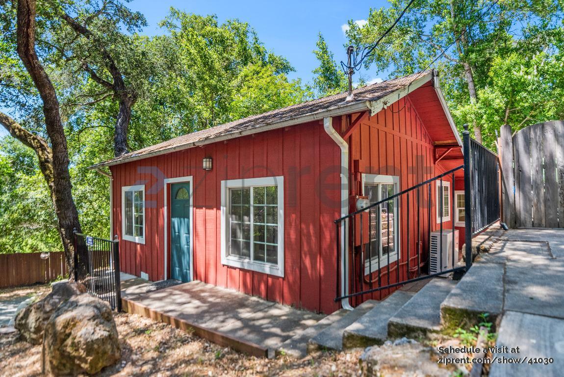 Building Photo - 20830 Panorama Dr