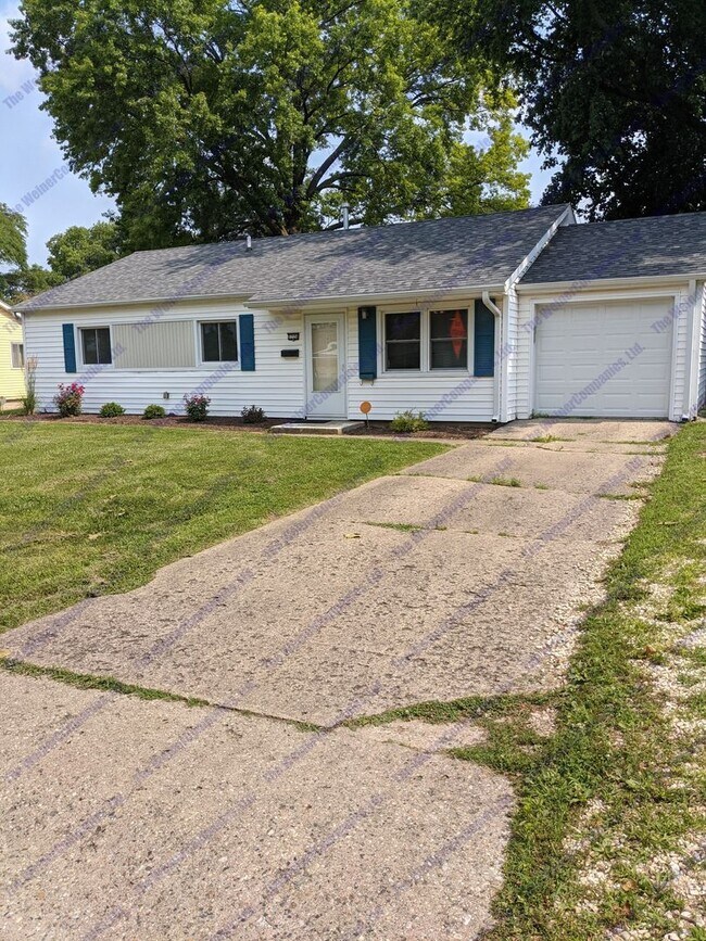 Building Photo - Now leasing!!!