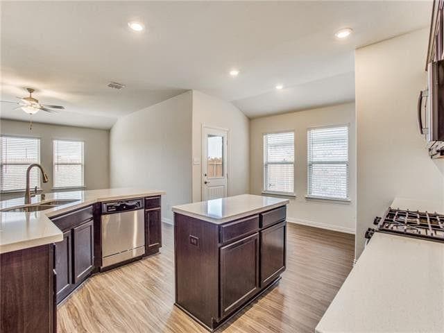 Building Photo - 504 Brook View Ct