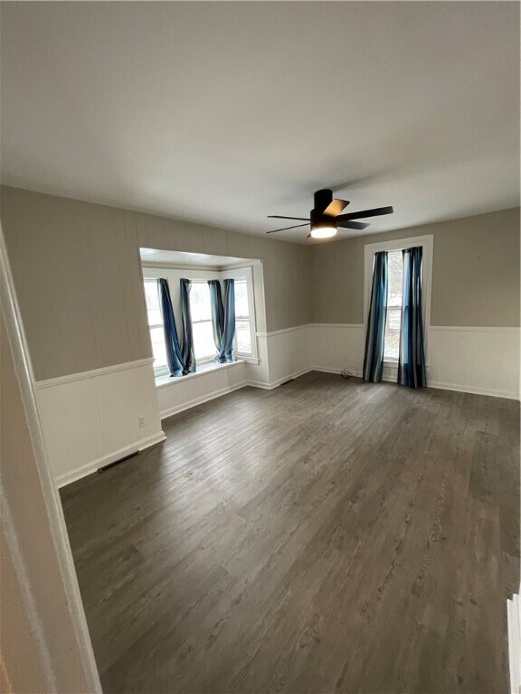 Building Photo - 958 Manitou Rd